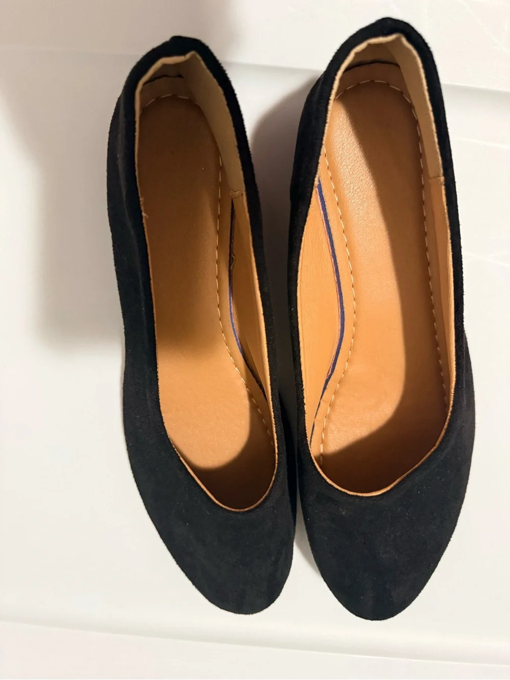 Amazon Essentials Black Suede-Like Ballet Flats